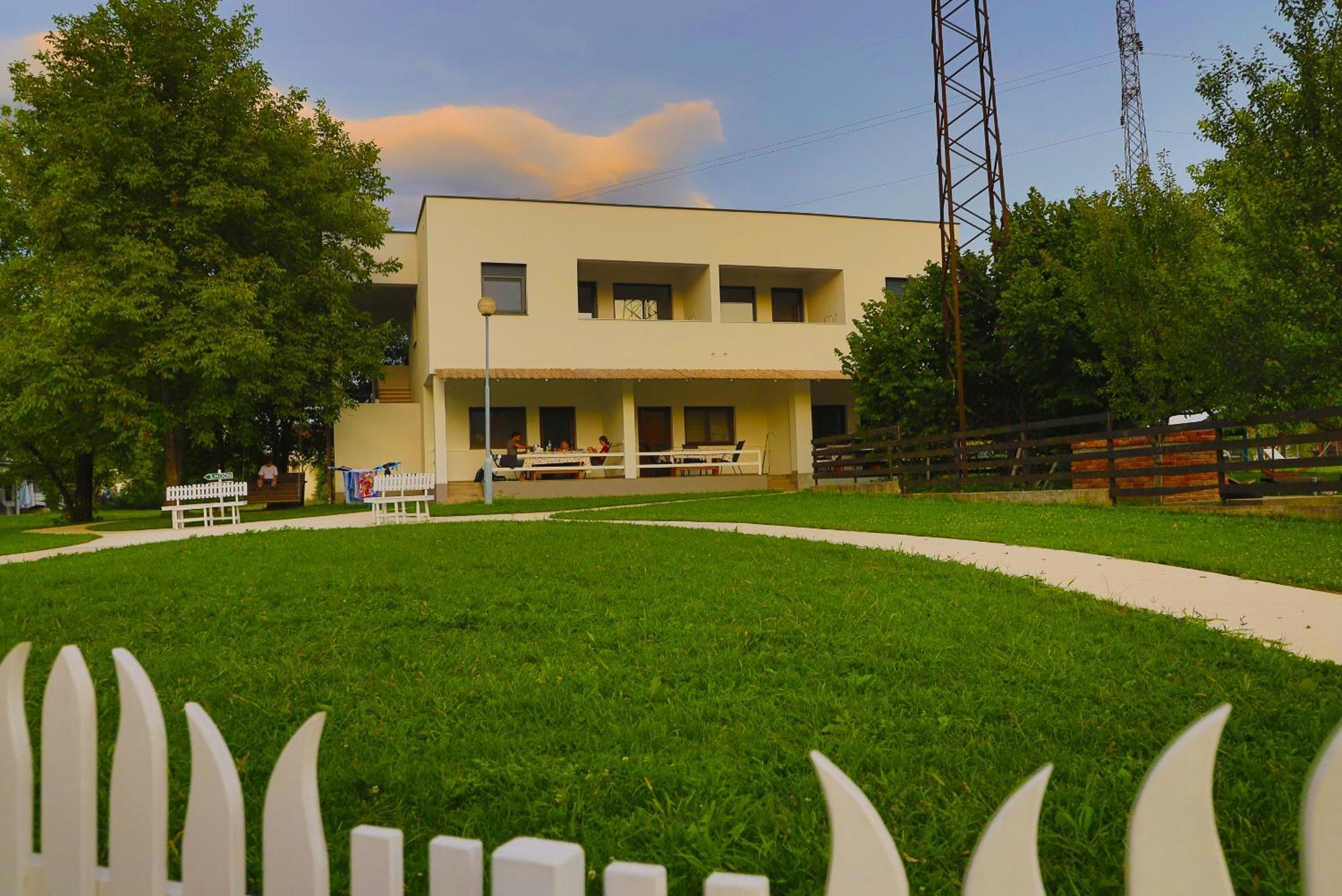 Holiday Homes Pozitiva Bihać 외부 사진