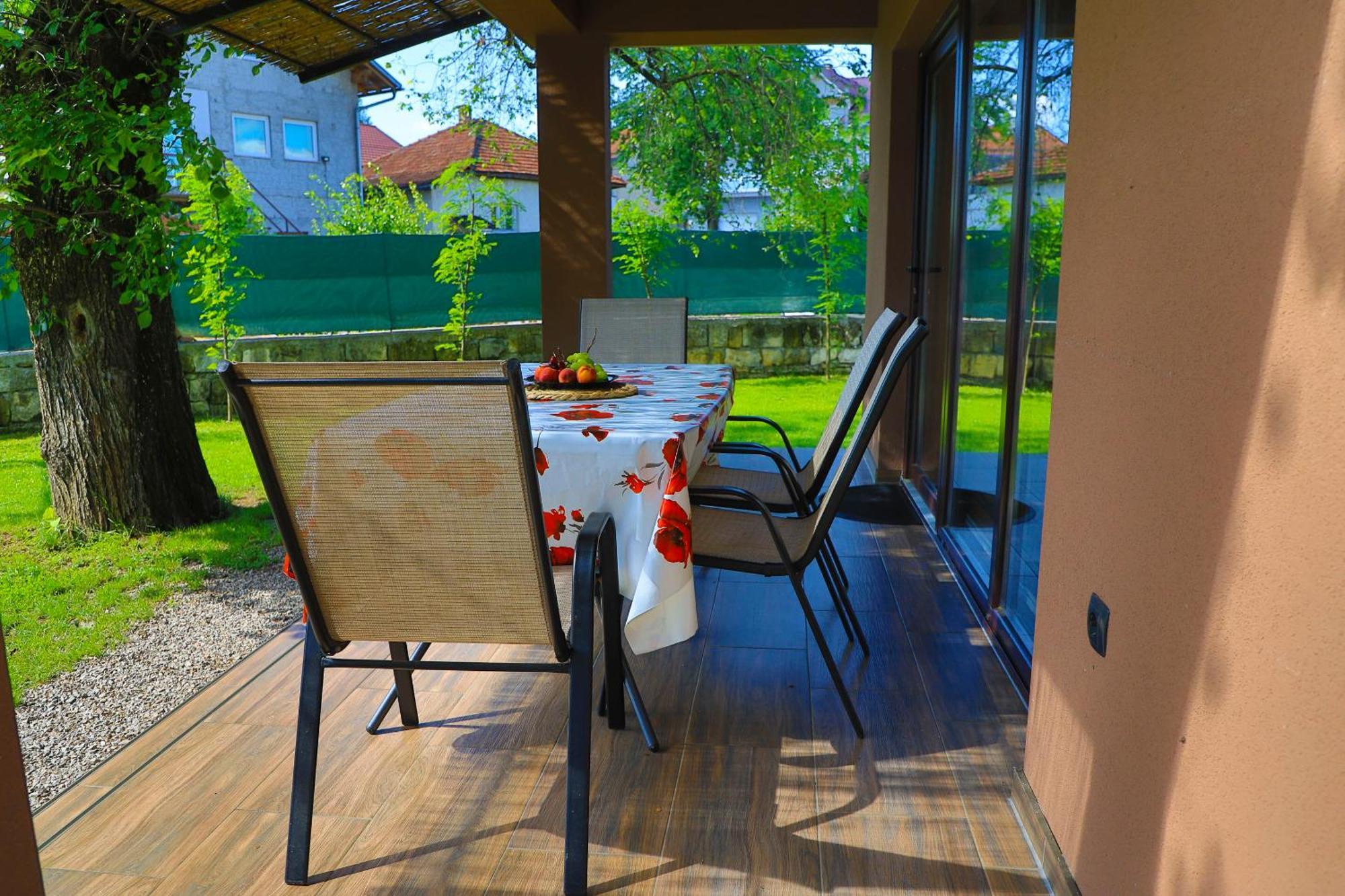 Holiday Homes Pozitiva Bihać 객실 사진