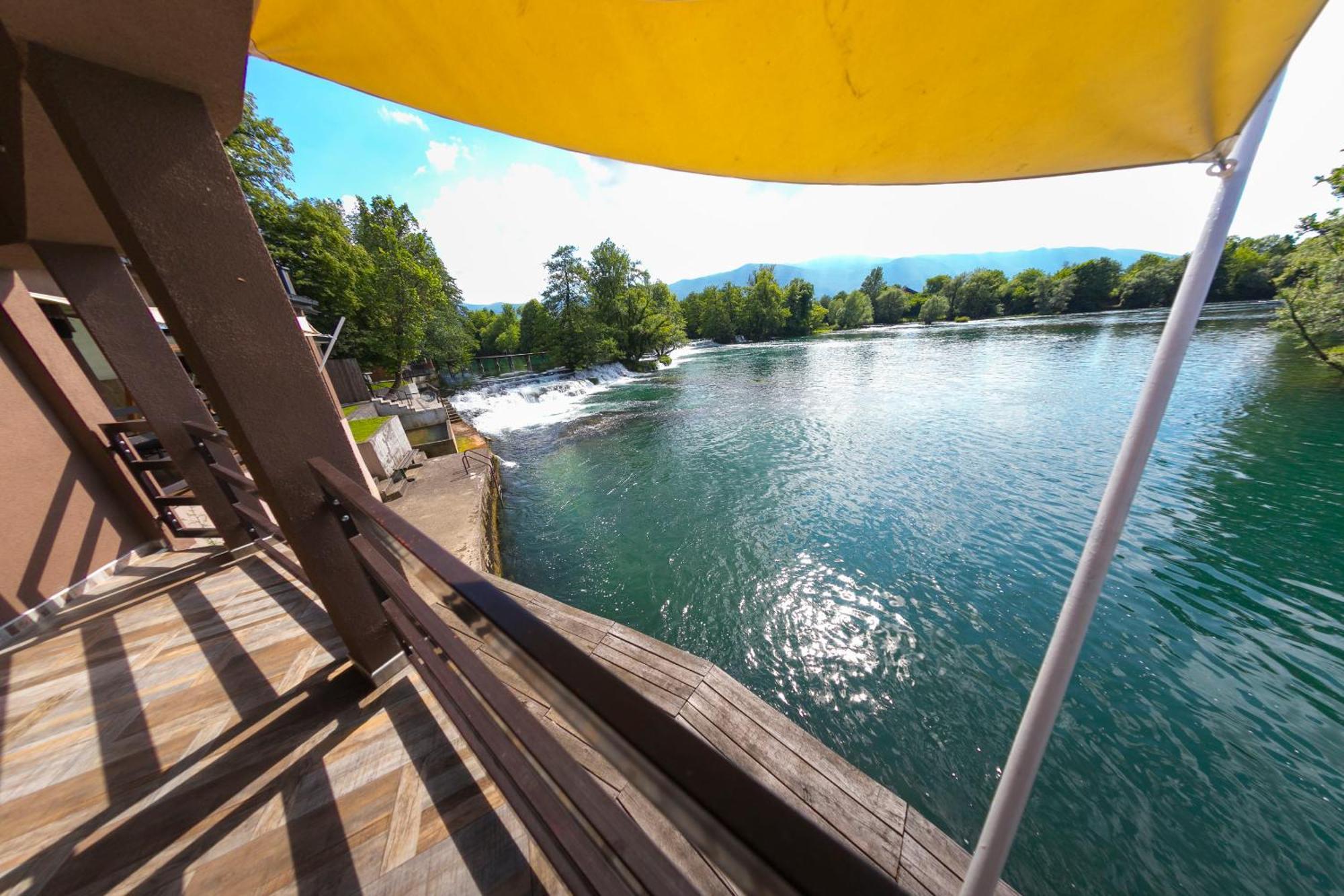 Holiday Homes Pozitiva Bihać 객실 사진