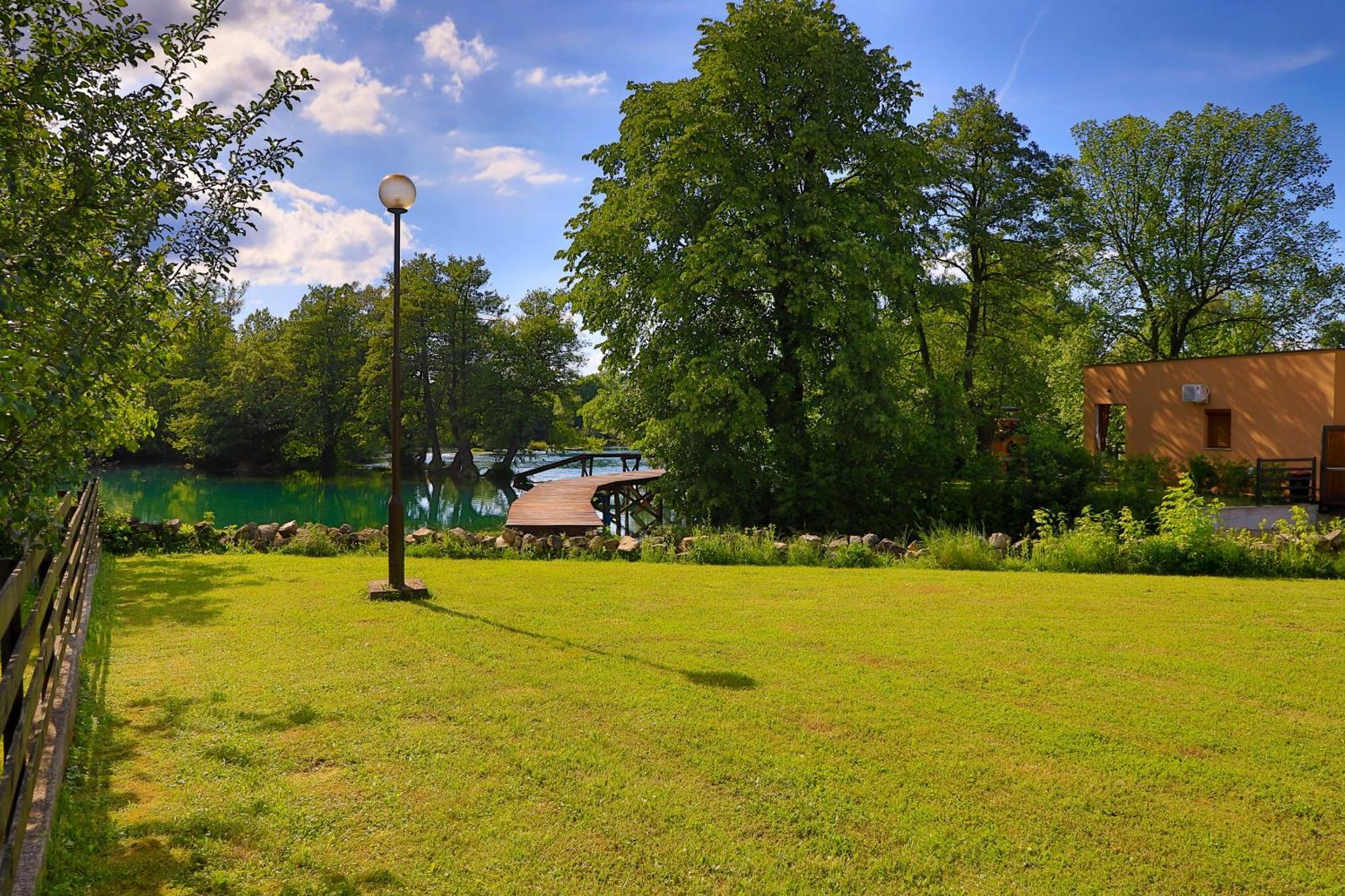 Holiday Homes Pozitiva Bihać 객실 사진